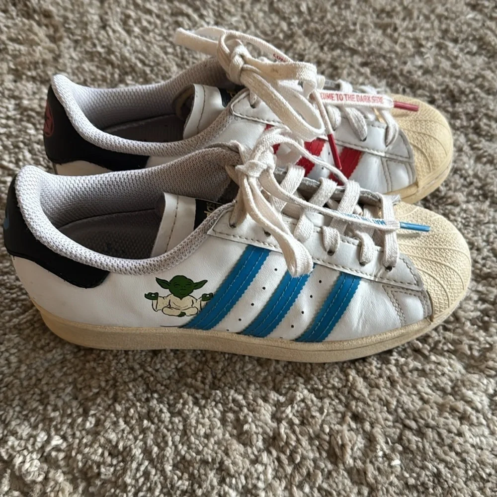 adidas 🍍 superstar